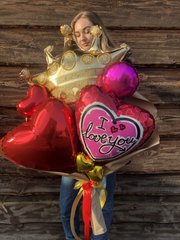 Букет з міні-кульками "Велика корона з серцями"