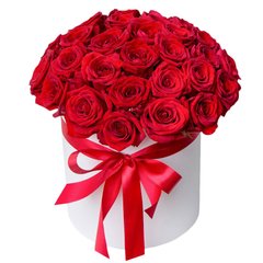 Коробка с розами "Гранат"