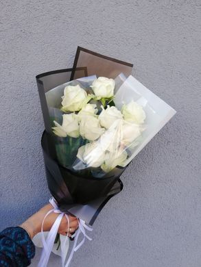 Букет "11 білих троянд"