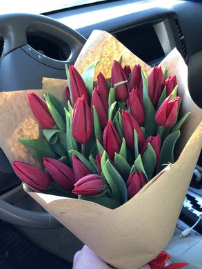 Букет квітів "21 тюльпан"