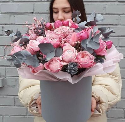 Коробка з квітами "Подих весни"