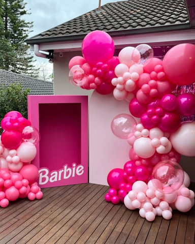 Фотозона з кульками "Barbie"