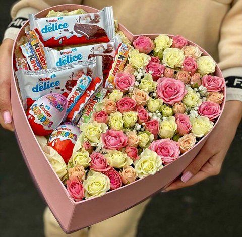 Подарункова коробка "Серце Kinder"